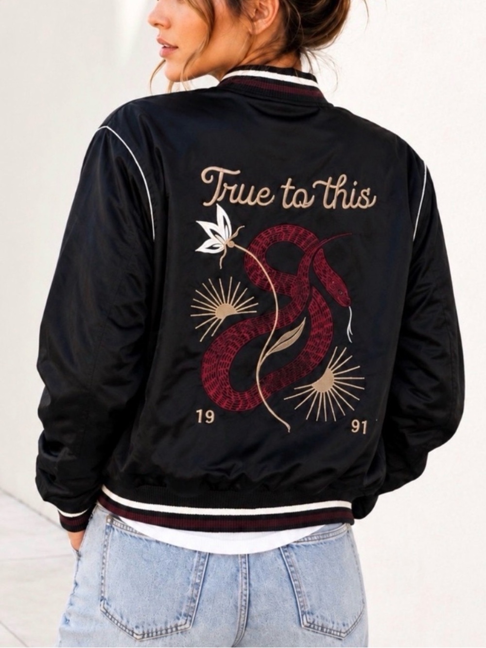 Volcom Black Satin Bomber Jacket Snake Embroidered True To This NWOT Small